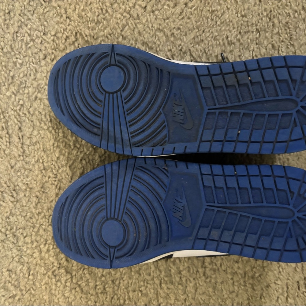 Nike Jordan blue toe royal. High-Top Sneakers in Blue and Black - Picture 5 of 5